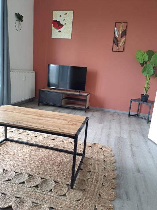 Agreable T2 Classe 3 Etoiles, Refait A Neuf, Dans Quartier Calme Rodez Eksteriør billede
